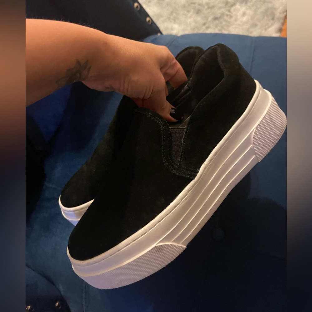 Platform sneakers